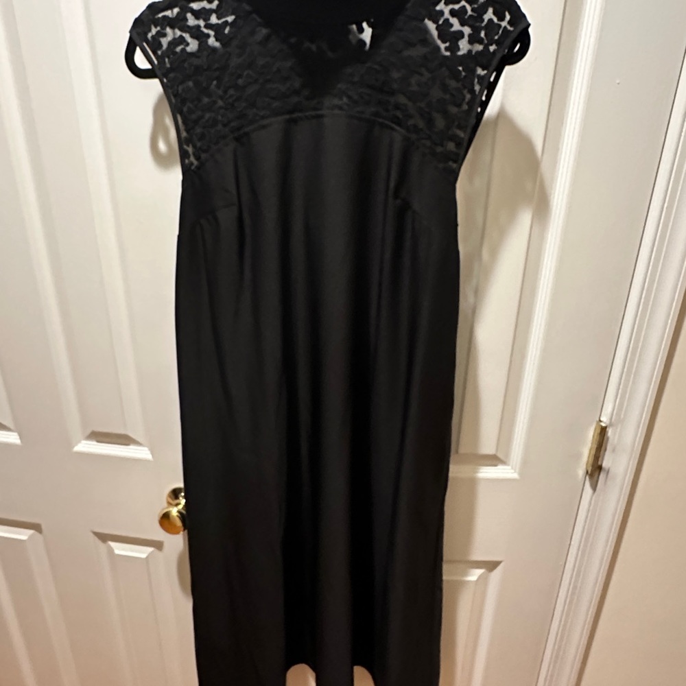 Eshakti Size 12 Sleeveless Black Dress